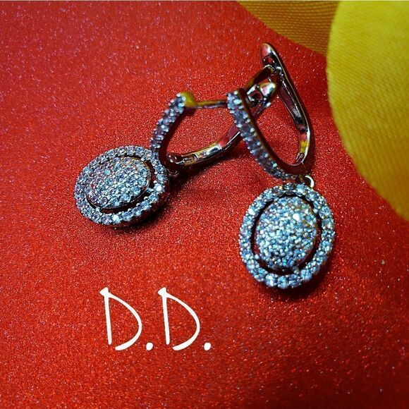 New Women's Clear White Diamond Dangle Lever Back Earrings o… - Picture 7 of 12